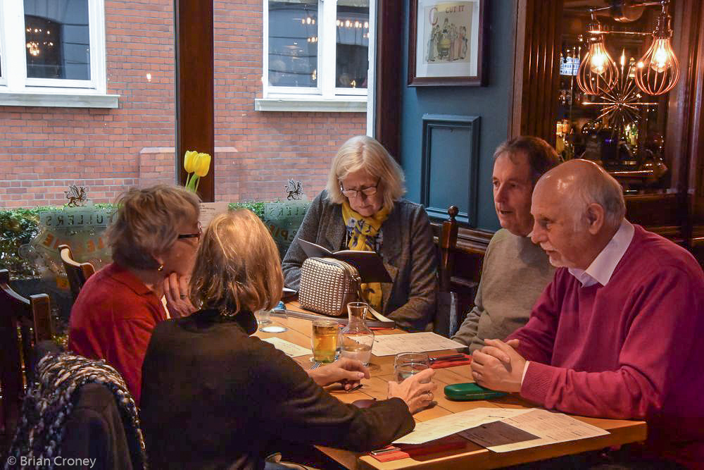 Sanctury House: Discussing the menu