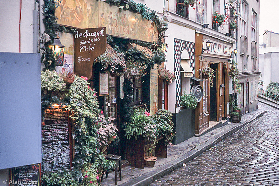 Café in Montmartre