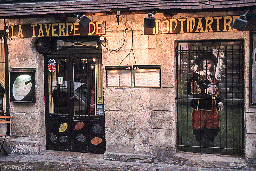 Another restaurant on Rue Tardieu, near Sacre Coeur