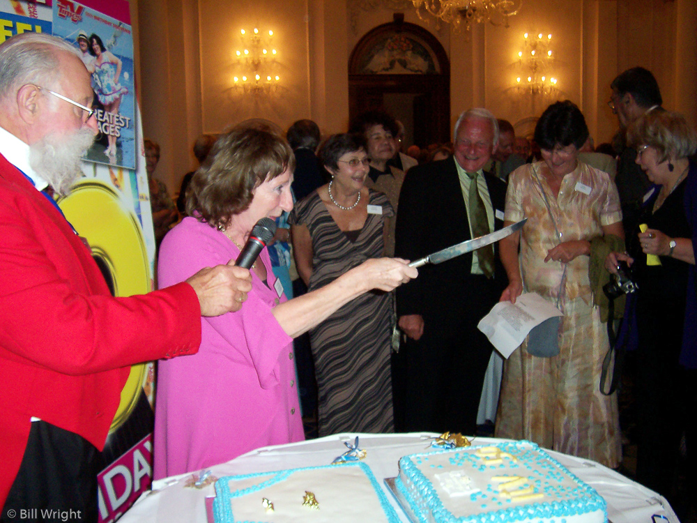 Daphne with cake