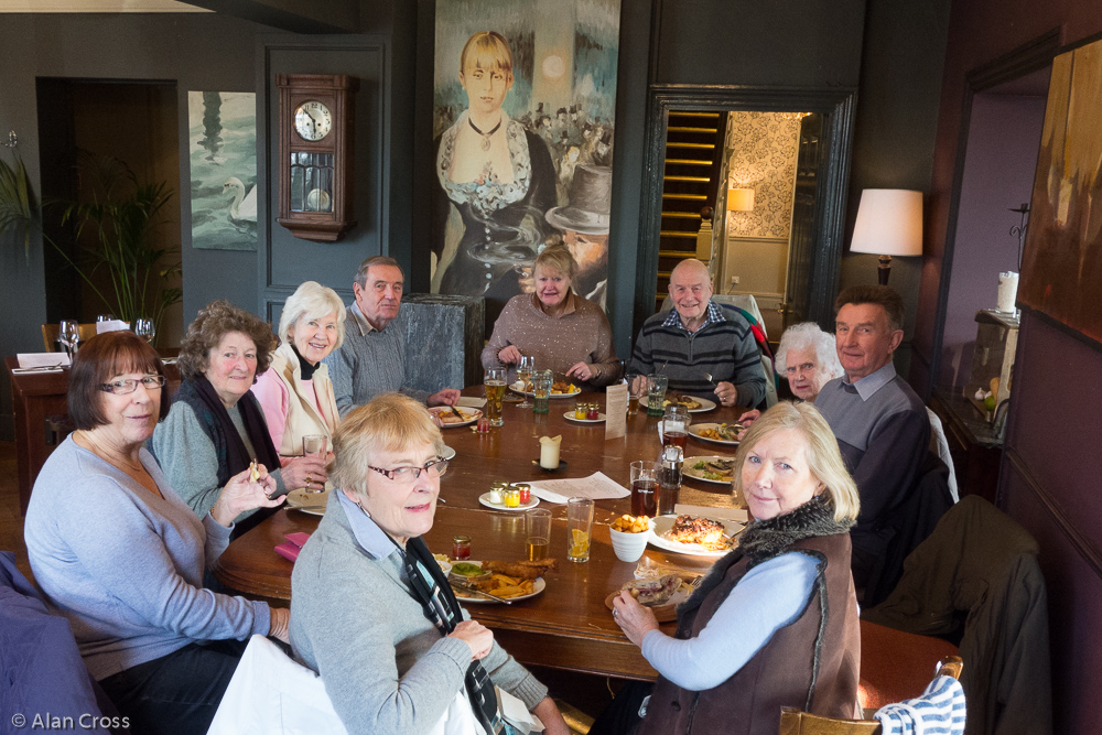 Anne & Kelvin Cox, Ines White, Hazel Earle and Madeleine Wright joined us for lunch