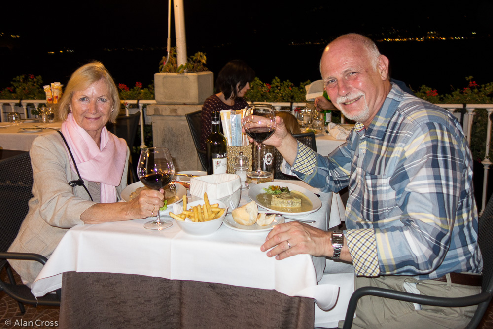 Eileen & AlanC dining at the Ristorante Terrazza Metropole, Bellagio