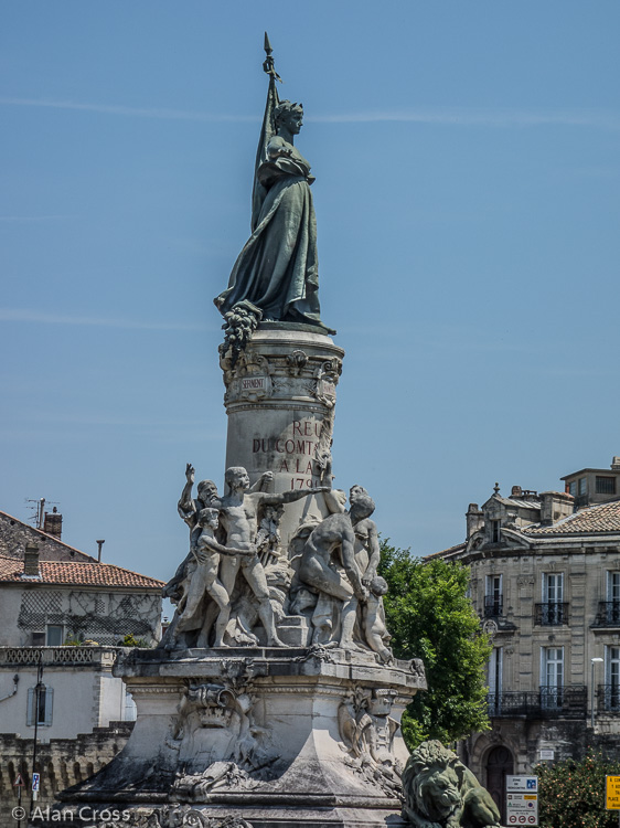 Monument du centenaire de la réunion d'Avignon et du Comtat à la France, Avignon