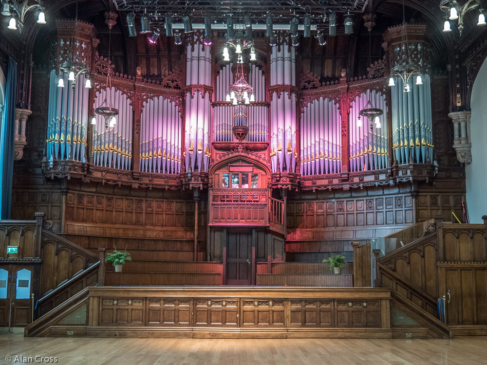 Guidhall: the organ